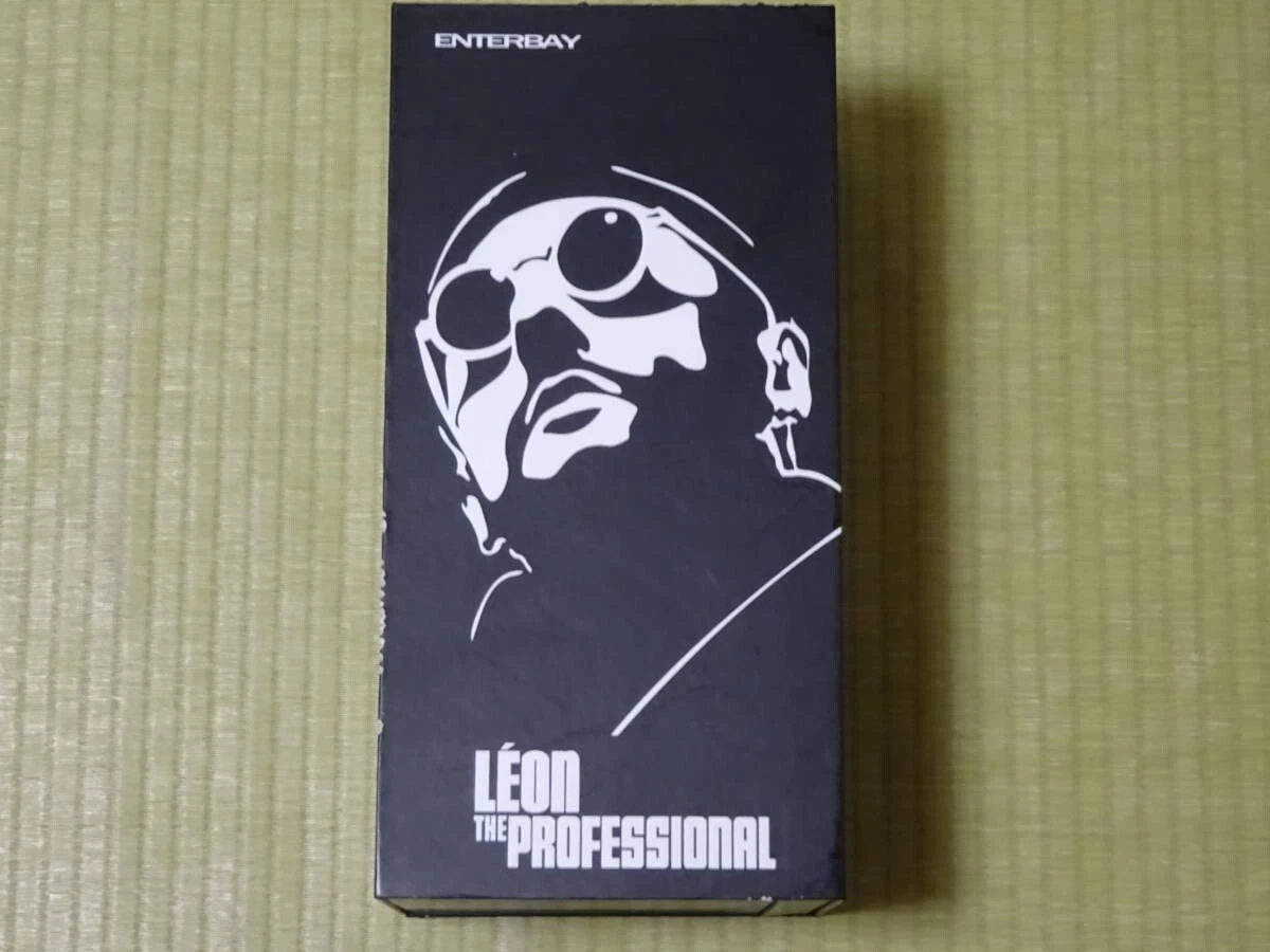 ENTERBAY LEON The Professional 1/6 Real Masterpiece Collectible