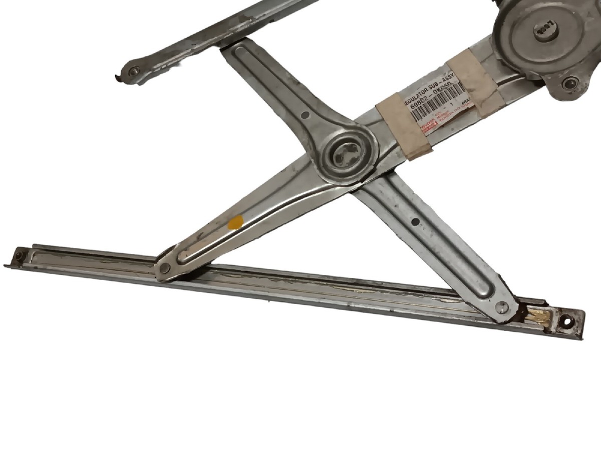 1998-2002 TOYOTA LAND CRUISER FRONT RIGHT DOOR WINDOW REGULATOR
