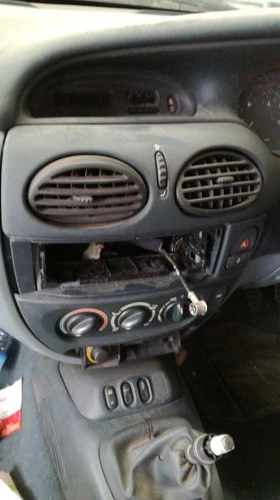 7700865228 Colector Admision para RENAULT MEGANE I CABRIOLET (EA0) 1.6e 1223622 - Imagen 9 de 10