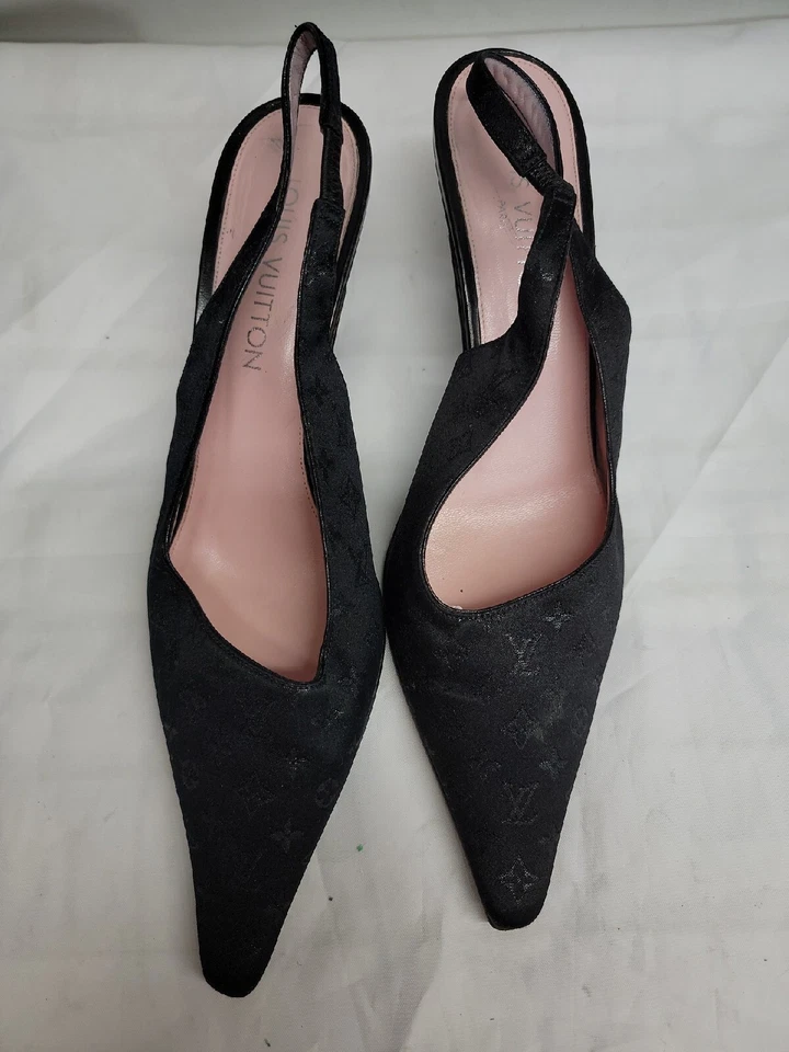 SAPATOS/SANDÁLIAS FEMININAS LOUIS VUITTON SALTO DE PANO TAMANHO 39.5/EUA 9.5 - Imagem 4 de 4