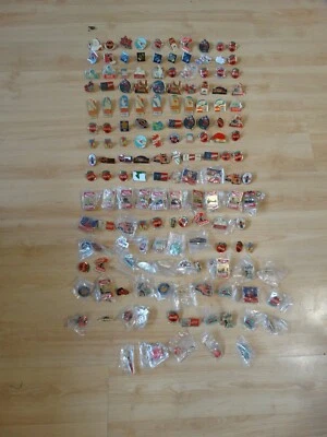 155 PINS COCA-COLA - VERY GOOD CONDITION - Bild 1 von 4