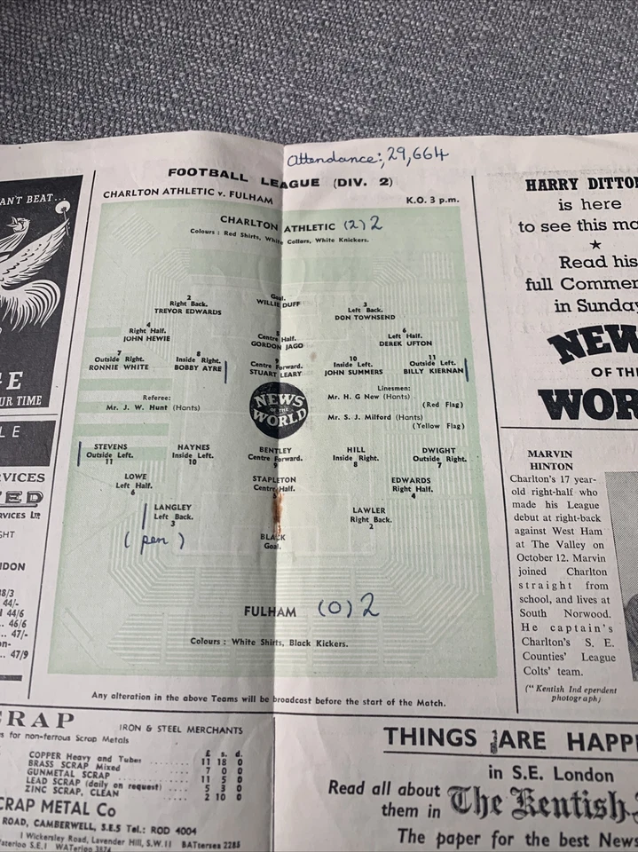 (J) Div 2 Charlton v Fulham 26.10.1957 - Image 2 of 3
