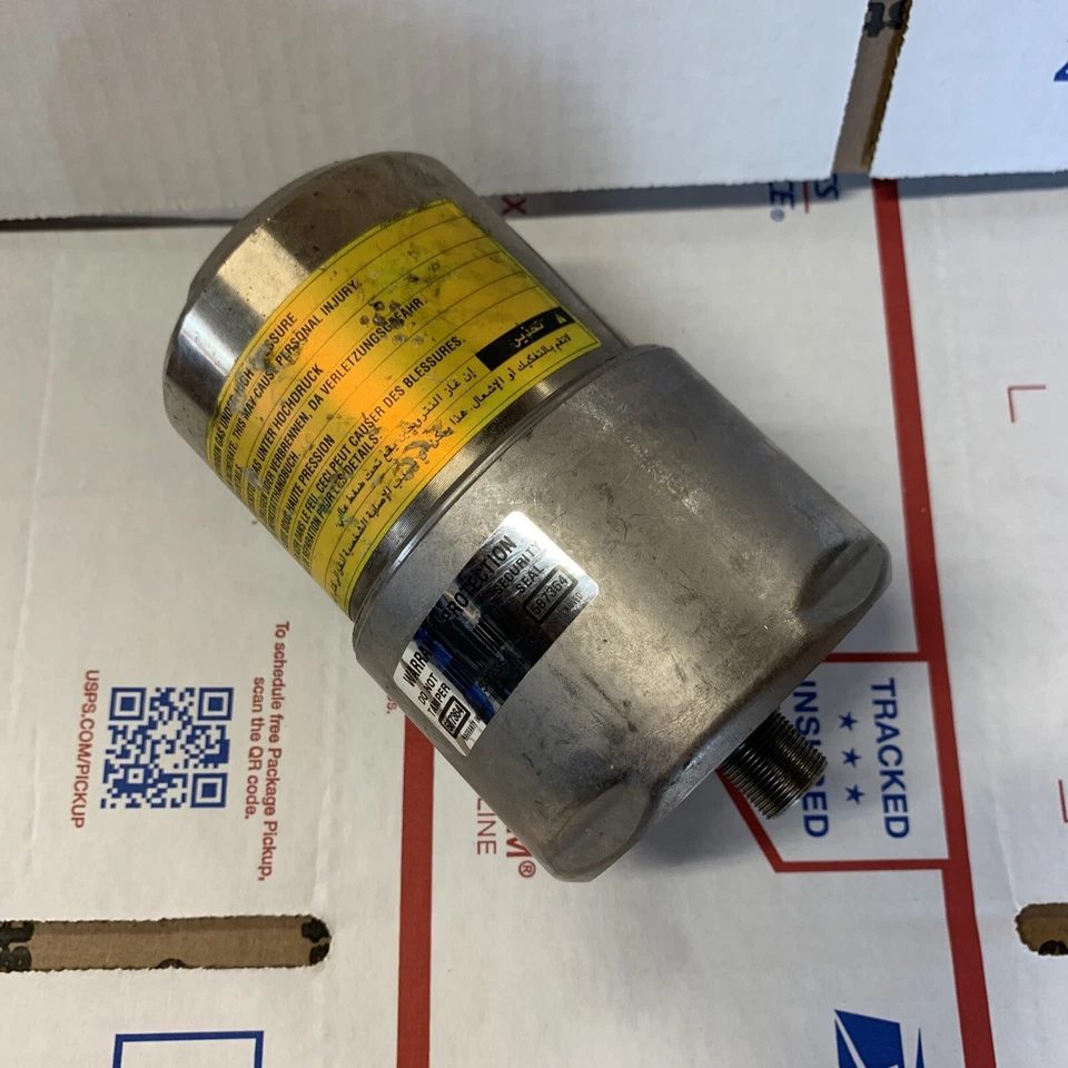 98-05 GS300, GS400, GS430 ABS Accumulator OEM - Image 2 of 3