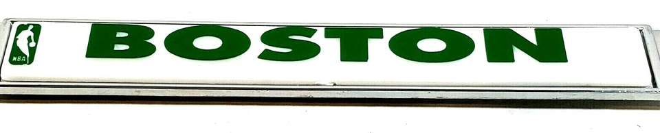 MARCO DE MATRÍCULA CROMADO BOSTON CELTICS Aspecto Afilado Hombre Cueva Envío Rápido  Foto 2 de 2