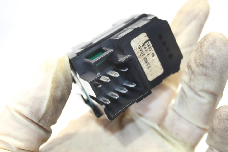 2003 2004 2005 2006 2007 HUMMER H2 REAR RIGHT WINDOW SWITCH BUTTON OEM - Image 4 of 4