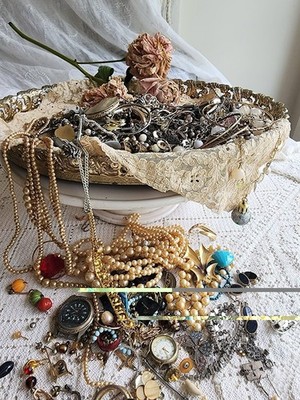 Unsorted Mixed Jewelry bags (a chance for precious metals)