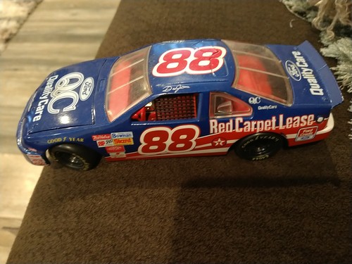 Dale Jarrett "ULTIMO GIRO DEL SECOLO" -- 1999 Azione 1:24 Auto pressofusa - Foto 2 di 6