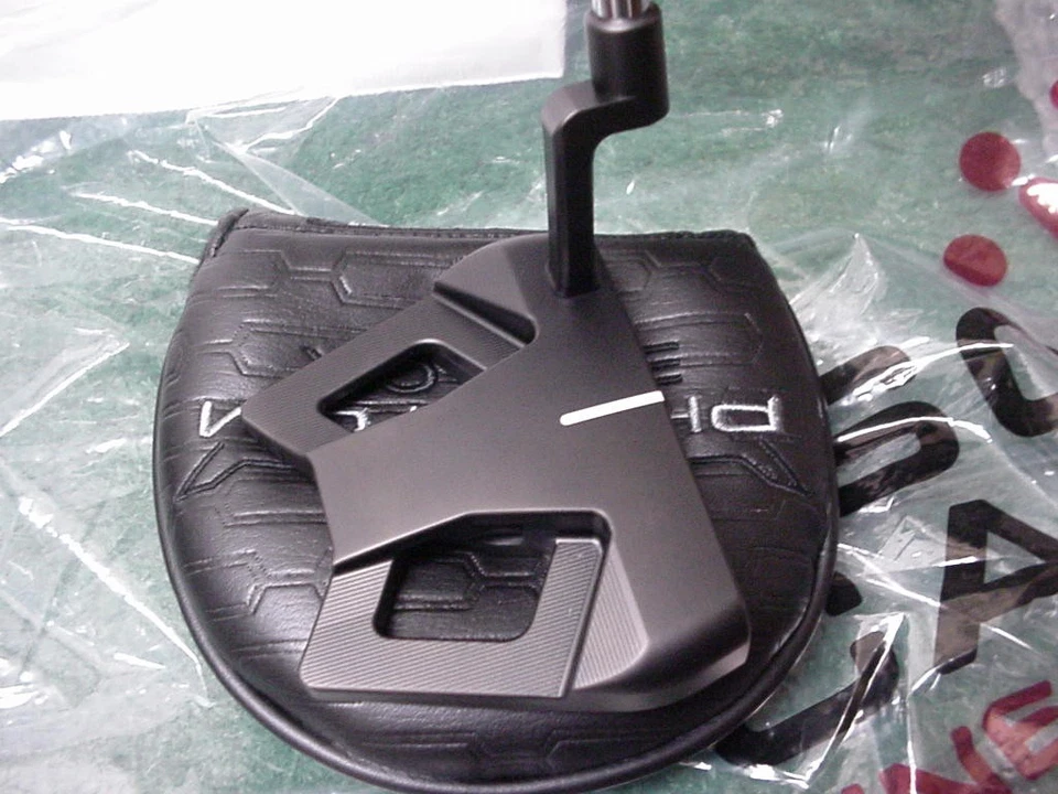 Brand New Limited 2025 Titleist Scotty Cameron Black Phantom X 9.2 R Putter 35 - Image 4 of 4