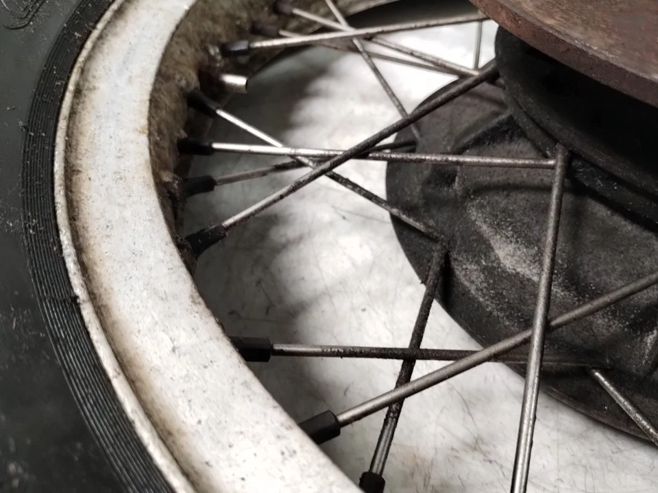 Задний обод колеса 1976 Moto Guzzi Convert V1000 ПРЯМОЙ (без шины) BORRANI 18 дюймов - Изображение 3 из 4