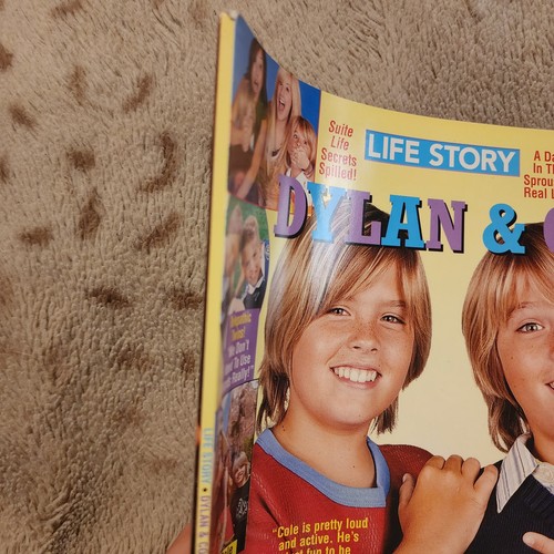 Life Story Magazine~Dylan&Cole Sprouse & Friends~Collectors Edition~Sep/Oct.2006 - Picture 8 of 12