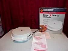 Vintage Black & Decker Sweet Hearts Waffle Maker Model G12 Tested & Working.