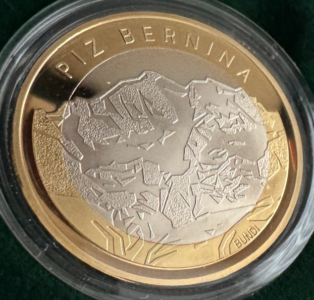 Foto 1 di 6