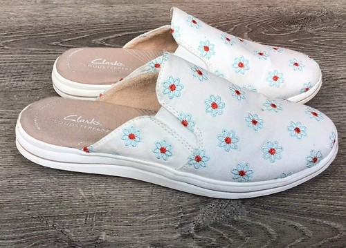 Clarks CloudSteppers Damen-Pantolette Größe 7,5 M flach Daisy Slipper 27975