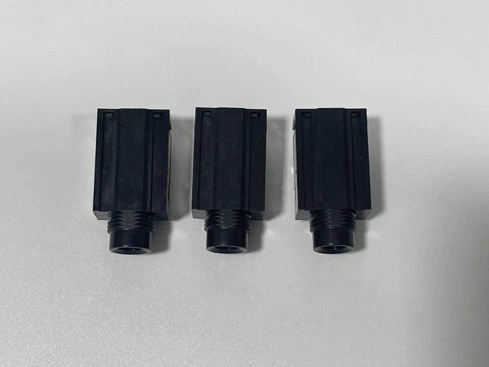 Sequential Circuits SCI Multi-Trak polyphonic synthesizer set of 3 jacks - Image 4 of 4