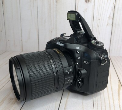 MINT Nikon D7200 24.2MP DSLR *Shutter Count 5051* (18-140mm & 10mm