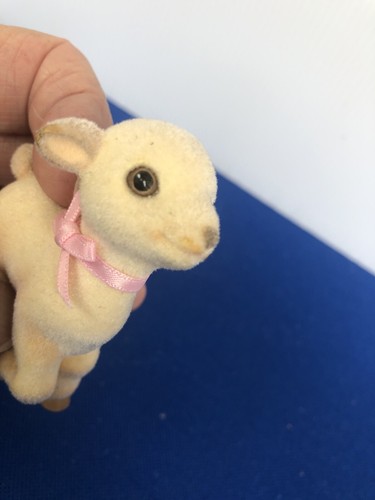 Hallmark Merry Miniature Flocked Fuzzy Flocked Lamb w/ Pink Bow 1984 Easter - Picture 7 of 7