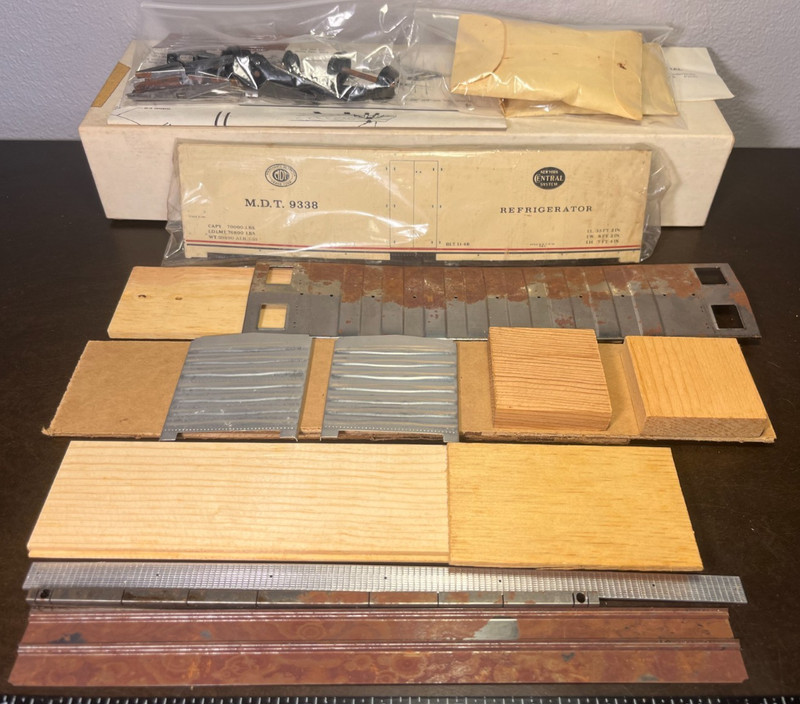 Athearn O Scale 2-Rail 0108-1195 Menzies NYC MDT Reefer Freight Wooden Model Kit