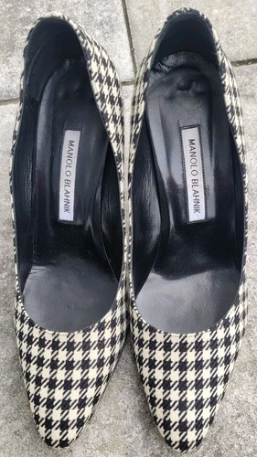 Manolo Blahnik Tuccioto Houndstooth Block-Heel Pumps 39.5 9 $695 Pristine Shoes
