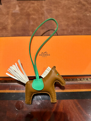 エルメス　HERMES ロデオチャーム ブラウン/グリーン HERMES ロデオチャーム ブラウン/グリーン
