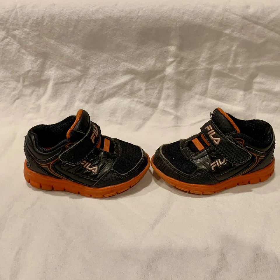 Tenis FILA Infantil Niño Pequeño Talla 5 Gris Naranja 7SR20461-088 Foto 3 de 4