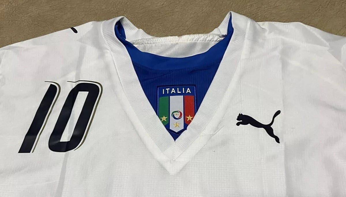 イタリア代表 PUMA ホーム ユニフォーム Totti トッティ XL相当 Puma Italia Totti #10 Germany 2006 FIFA World Cup White Away
