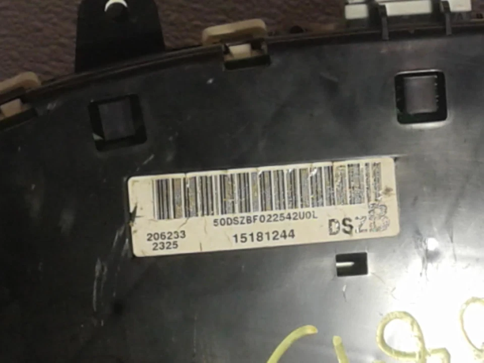 Medidor de velocímetro usado se adapta a: Chevrolet Trailblazer ext 2006 clúster de EE. UU. sin deporte Foto 3 de 4