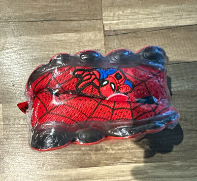 Boys Spider-Man Red/Black Spiderweb Slip-On Low Top Sneakers Round Toe US 3.5