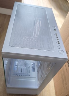 TOP!!!  AeroCool Viewport Mini ARGB White