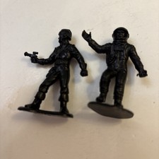 BLACK PLASTIC Team Vintage 2 astronauts SOLDIERS