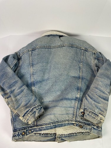 Vintage Levi's 1980s Thrashed Sherpa-Lined Denim Trucker Jacket Made in USA - Picture 10 of 15