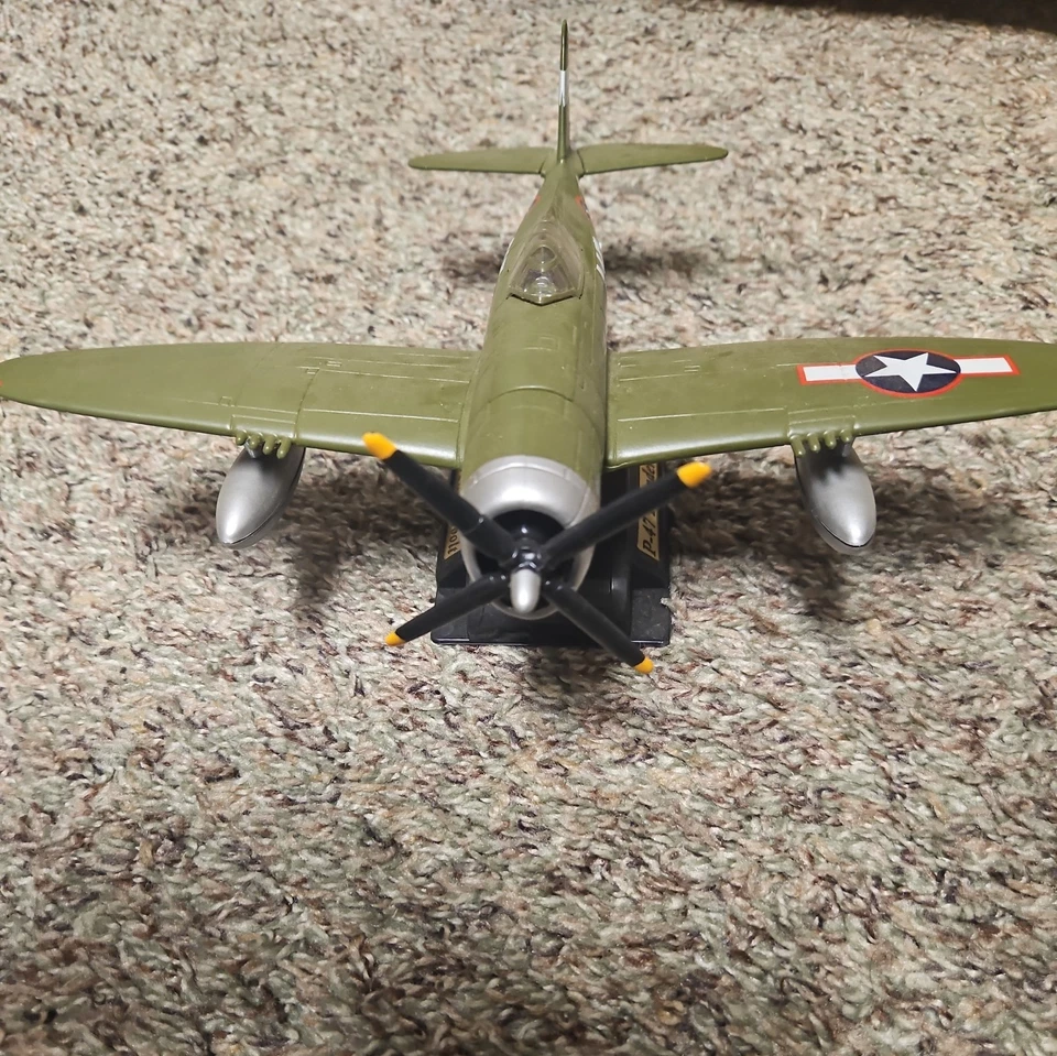 P-47 Thunderbolt战斗机飞机中世纪绿色金属二战飞机玩具模型  — 第 3/3 张图片