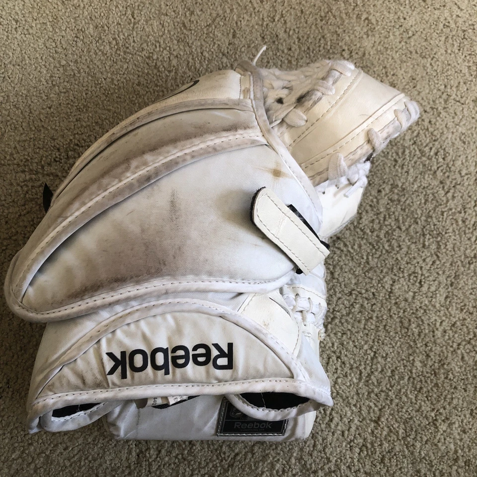 Guante de portero REEBOK 14K ICE HOCKEY USADO ~ JUNIOR Foto 2 de 4