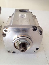 ABB Robot 3HAC 17484-2 SERVO MOTOR Rotational ac motor Axis 5 Tested