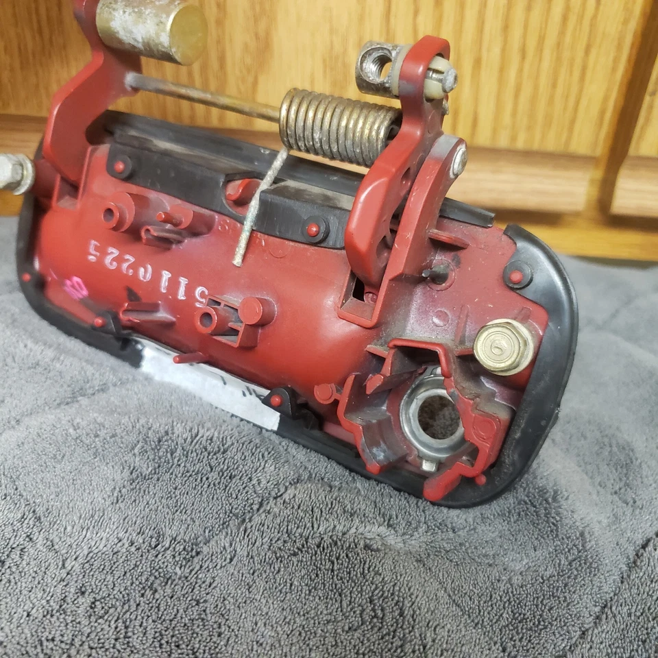 1991-1995 Acura Legend Coupe Passenger Door Handle OEM KA8 R51 Phoenix Red Rare - Image 4 of 4