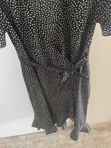 VERO MODA LADIES DOT PRINT WRAP OVER FRILL STYLE DRESS SIZE MED - Picture 4 of 5