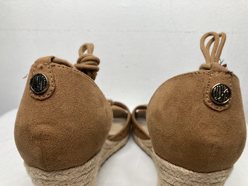 Unisa Damen-Espadrille-Keilsandalen Größe 7,5 braun lasergeschnittenes Wildleder Knöchelbänder - Bild 4 von 6