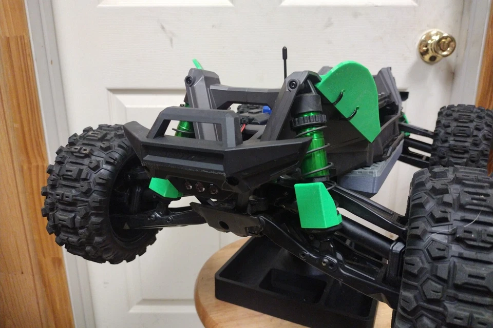 Traxxas Maxx V1 and V2 Widemaxx Shock Protector and Mud Guard Combo Package - Image 4 of 4