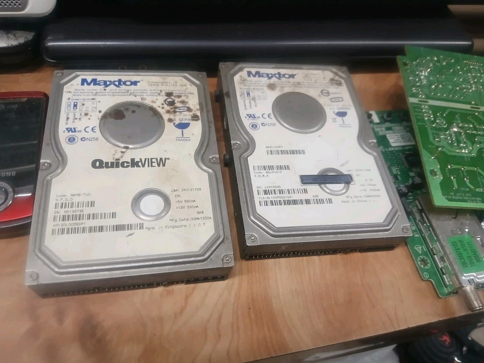 Mixed Lot Of 5 Laptops, 8 Cell Phones, 1 Tablet, And 2 Hard Drives.... Parts... - Image 2 of 4