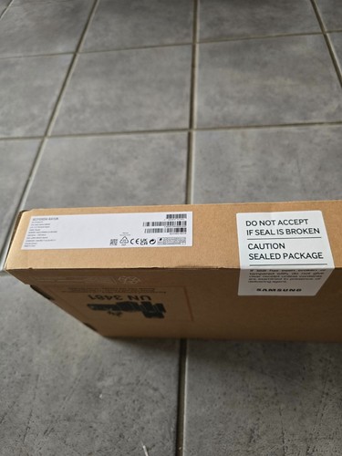 Samsung Galaxy Chromebook Go 11.6 inches, in titan grey, new, boxed & sealed - 第 11/11 張圖片