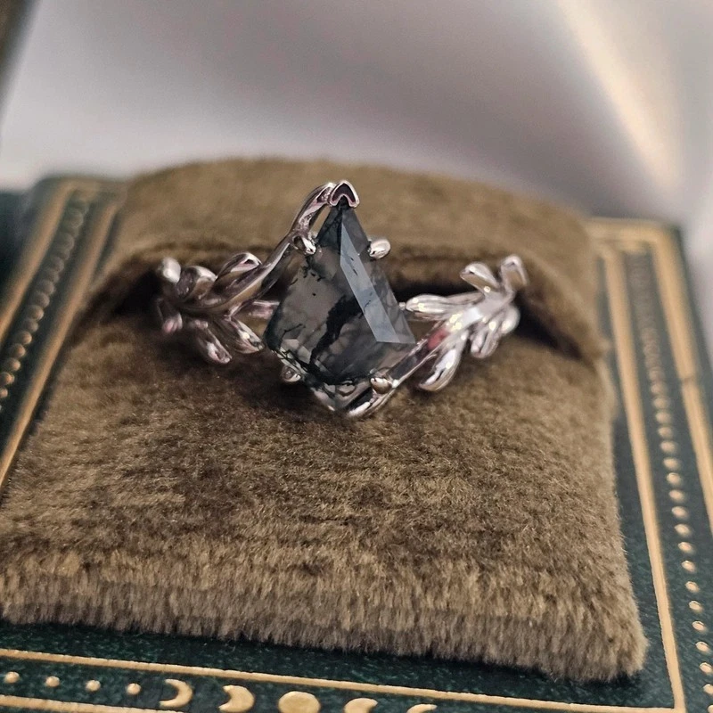 Olive Grove Moss Agate Ring 925 Silver With Platinum Plating — 第 2/4 张图片