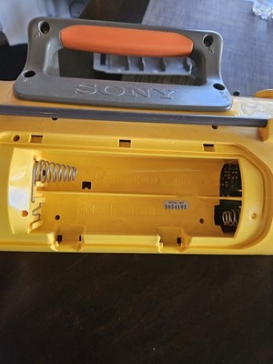 Sony Cfs-905 Sports Mega Bass Radio Cassette Boombox Tested for