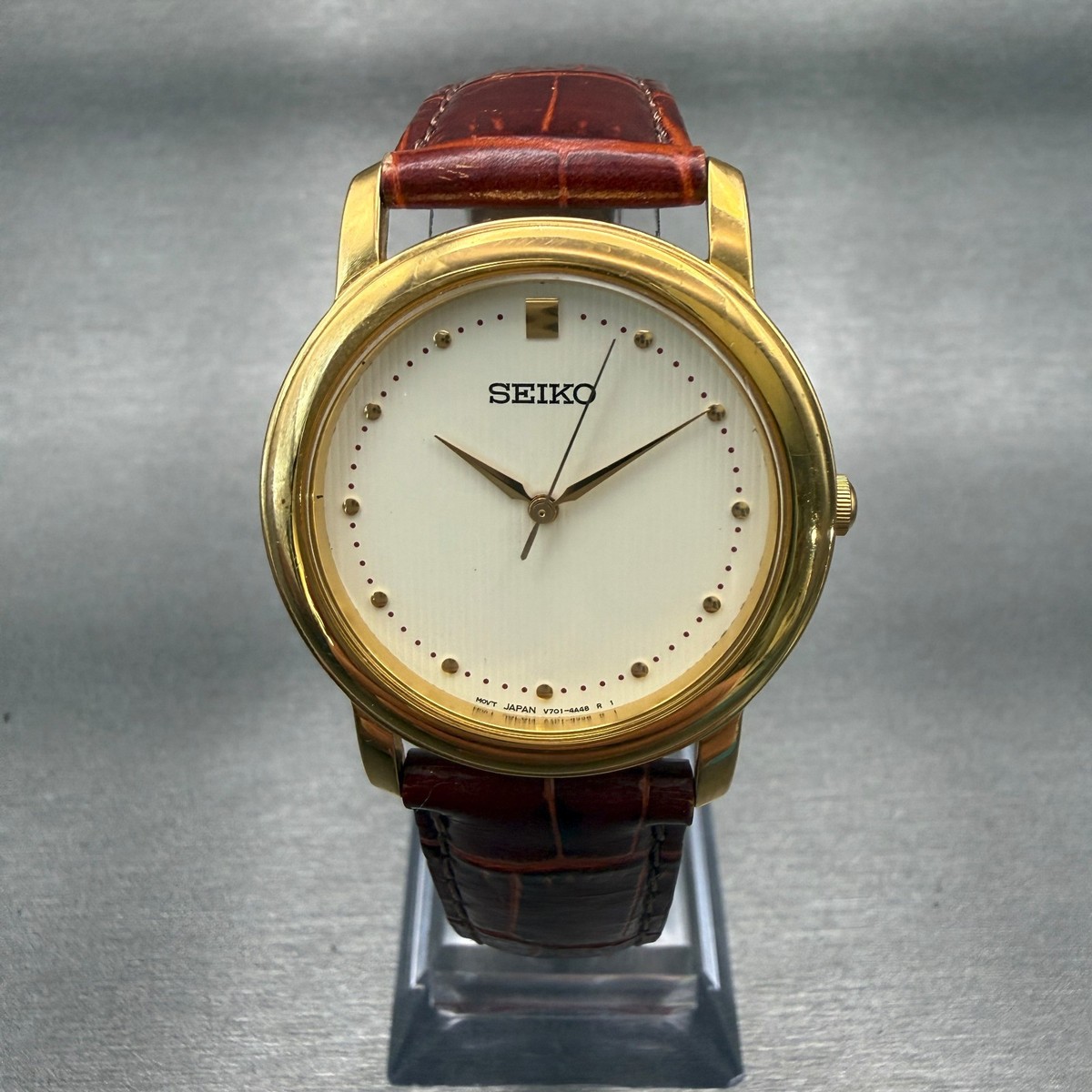 Seiko Watch Men 33mm Cream Dial Gold Tone Round V701-1T30  display picture 1