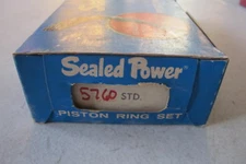 Sealed Power Piston Ring set (5760 STD)