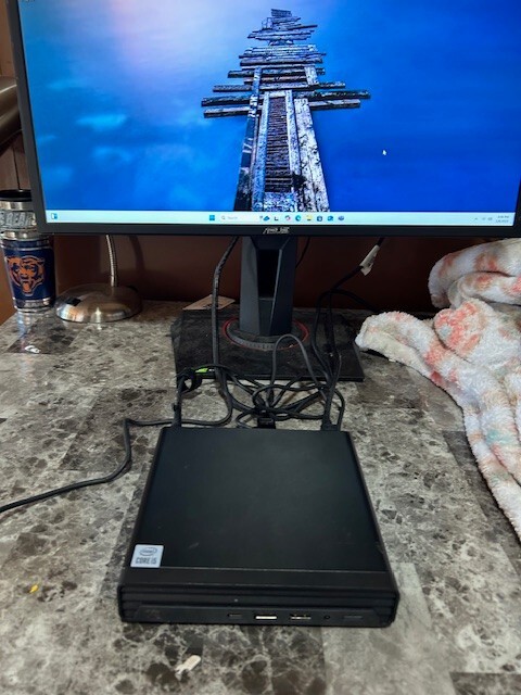 HP ProDesk 600 G6 i5-10500T,  16GB Ram, 256GB NVMe Wifi and Charger.