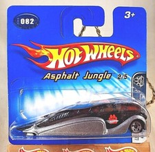 2005 Hot Wheels #82 Asphalt Jungle 2/5 LOW FLOW Black-Gray w/5 Spoke Short Card
