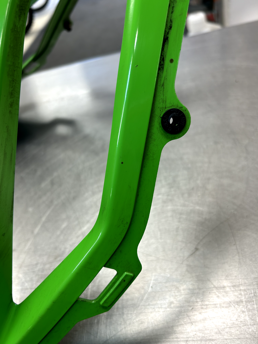 2008 KAWASAKI ZX6 ZX600P8 UNDER BELLY FAIRING LEFT & RIGHT | eBay