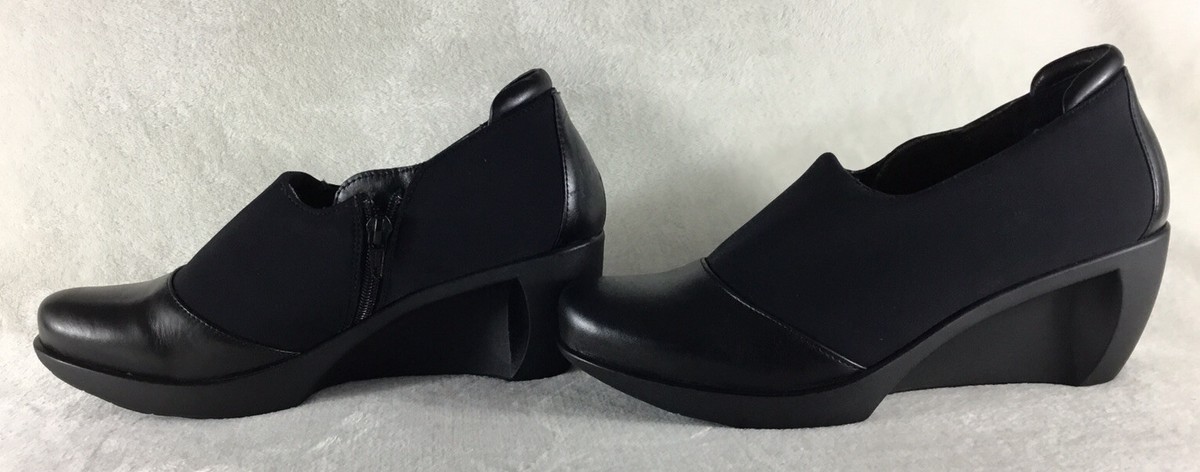 Naot Weekend Wedge Pump Women's EUR 39 US 8 Black Leather Stretch