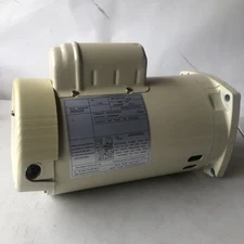 355010S Pool Pump Energy Efficient Square Flange  * cover is cracked *