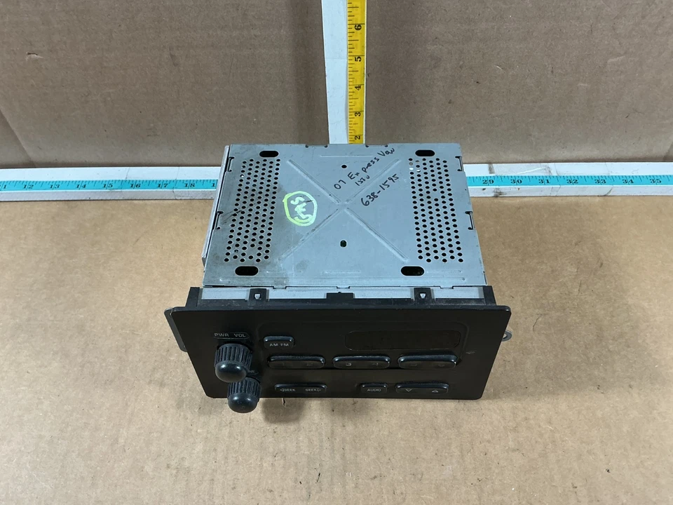 Receptor de radio de equipo de audio Chevrolet Express 1500 2003-2007 15131157 Foto 4 de 4