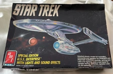 U.S.S. ENTERPRISE SPECIAL EDITION WITH LIGHTS AND SOUND EFFECTS BY AMT + ERTL